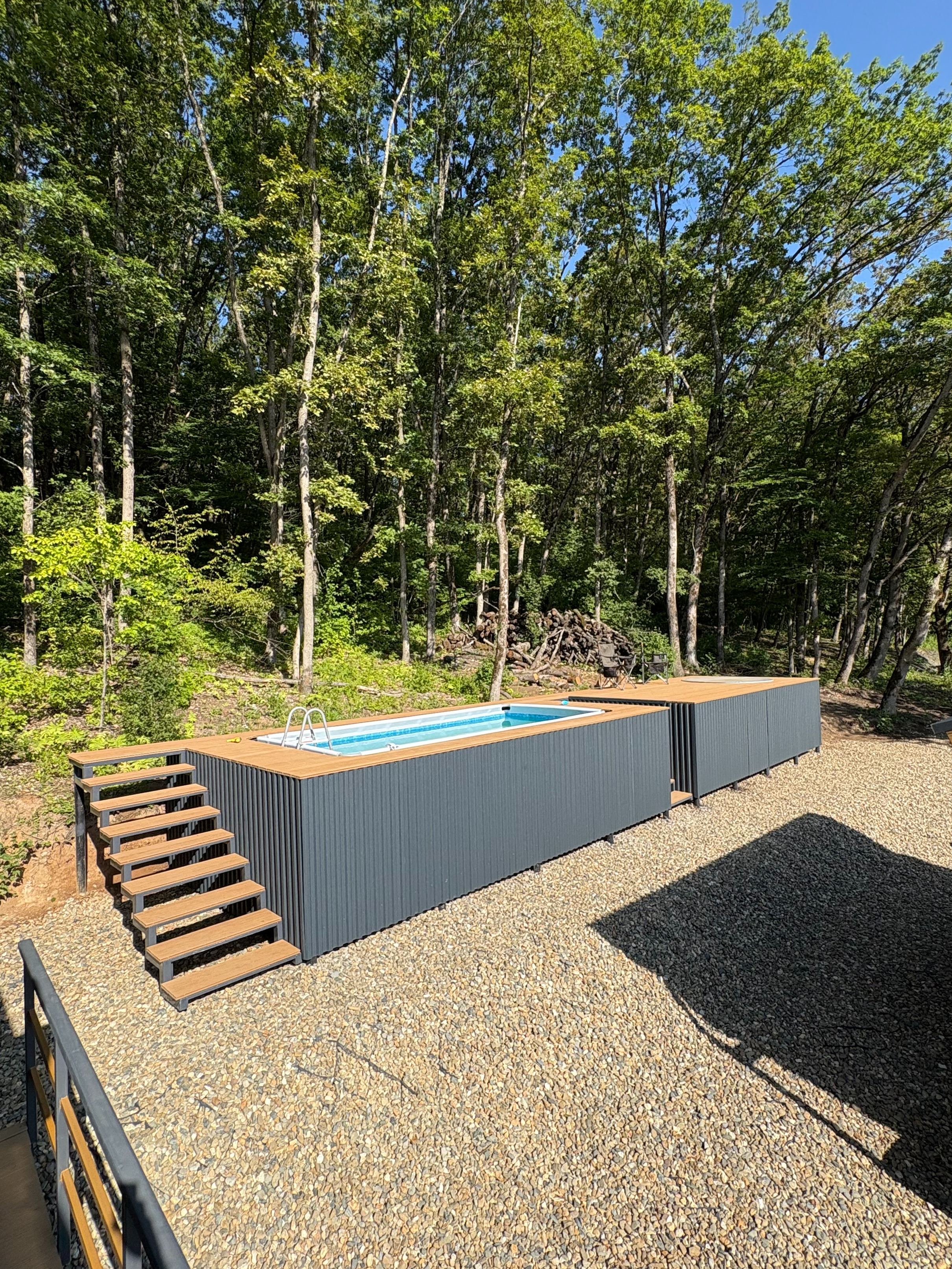 Отдых в барнхаусе с бассейном и джакузи