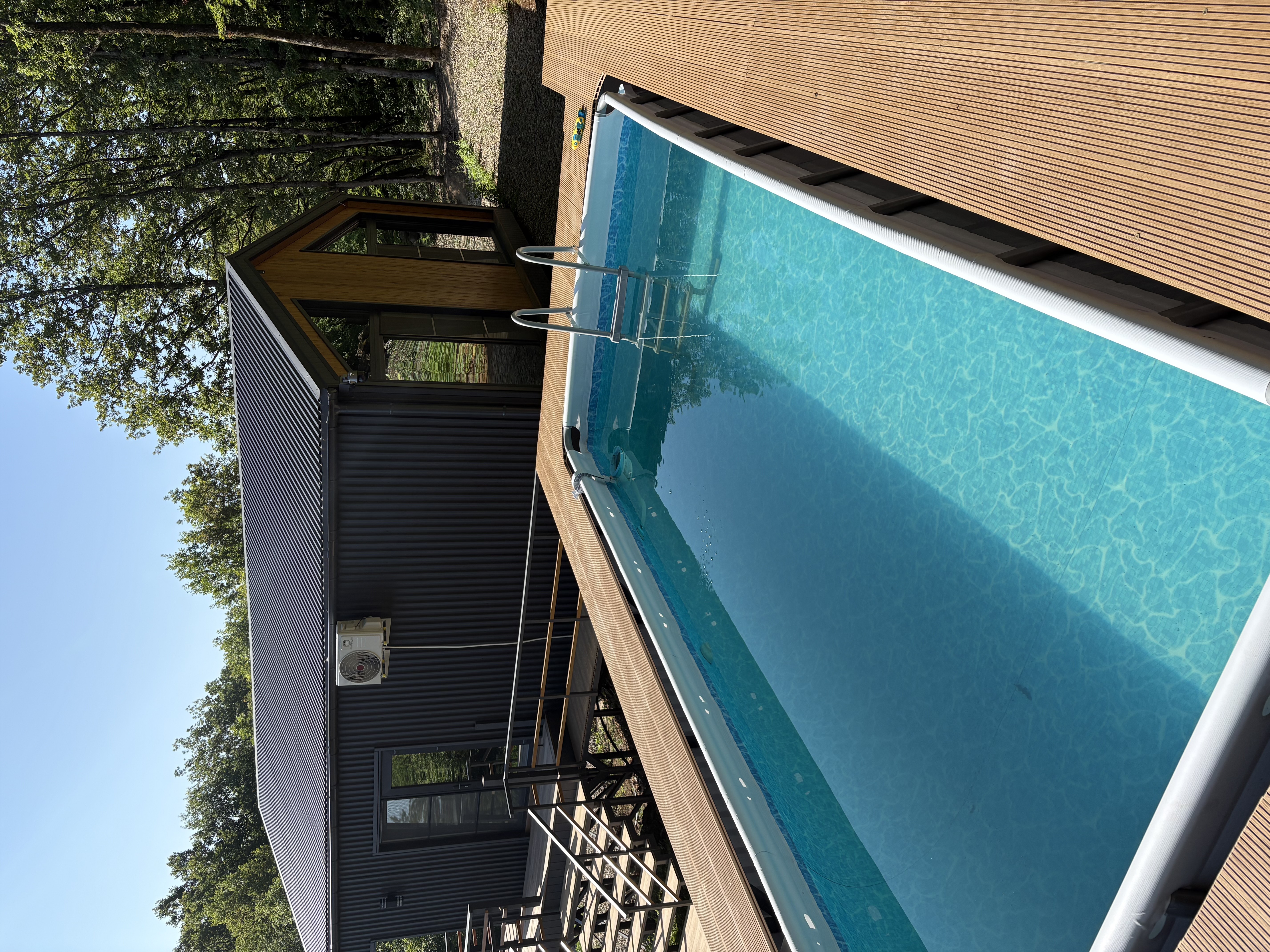 Отдых в барнхаусе с бассейном и джакузи