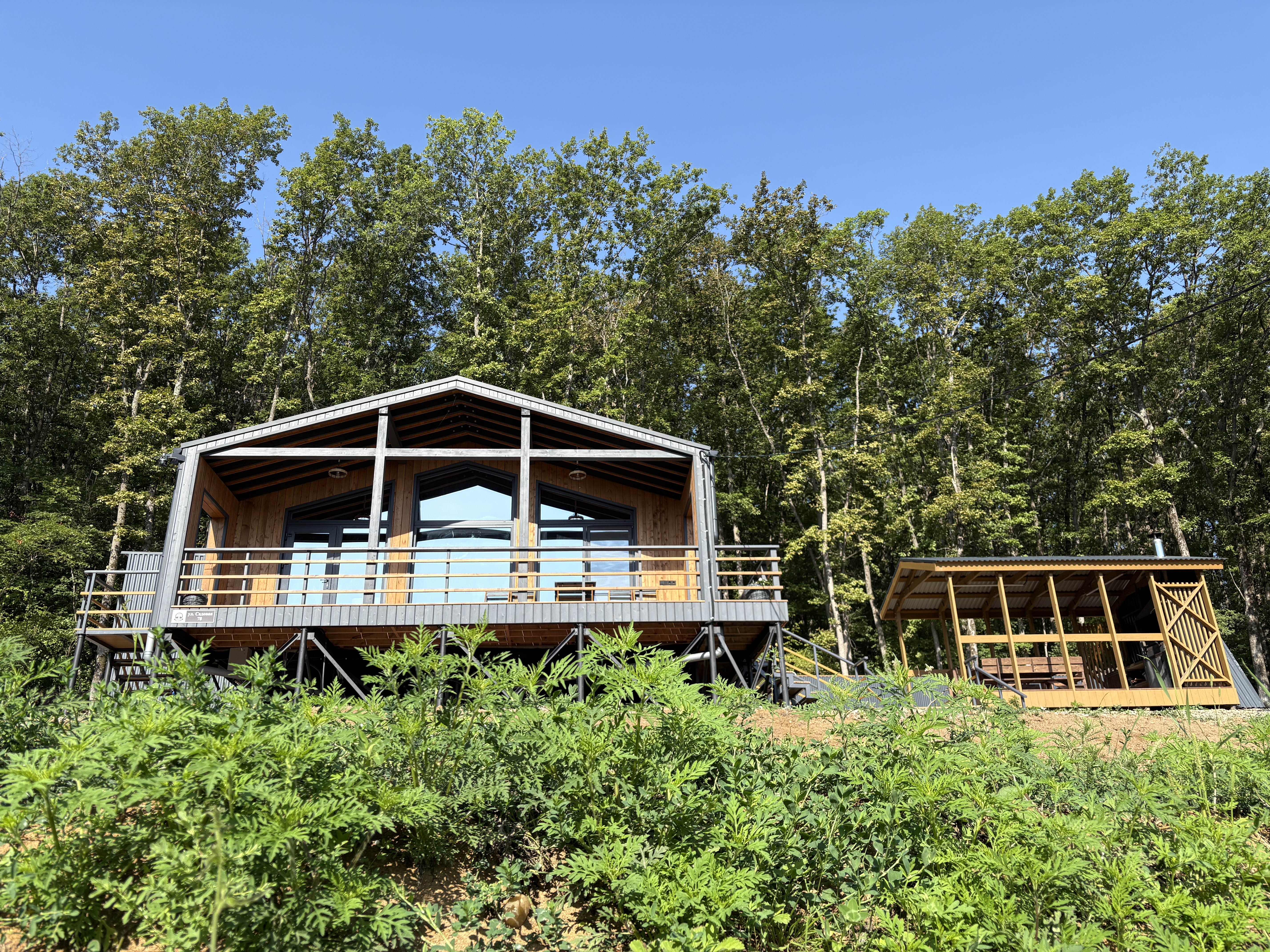 Отдых в барнхаусе с бассейном и джакузи