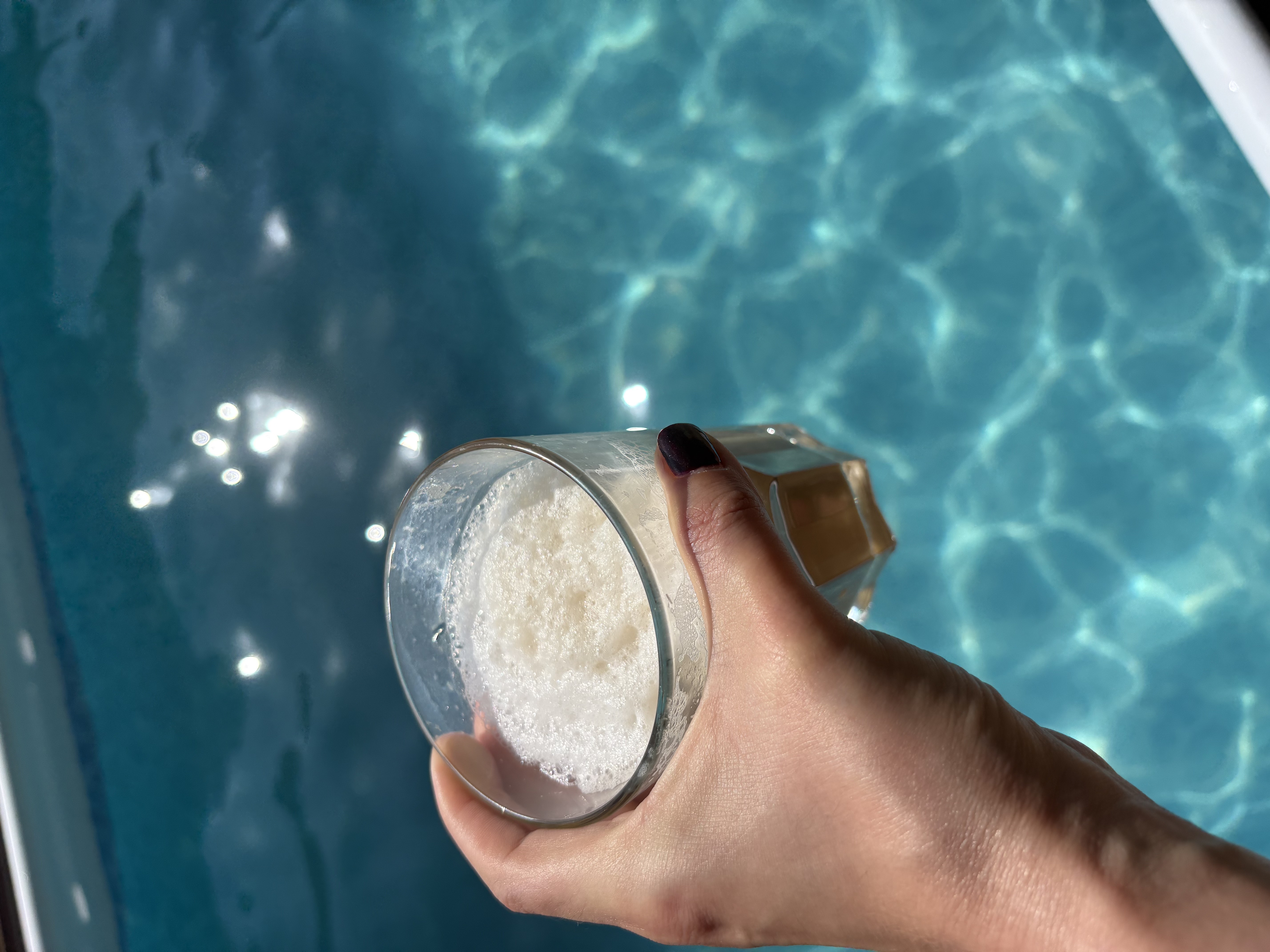 Отдых в барнхаусе с бассейном и джакузи