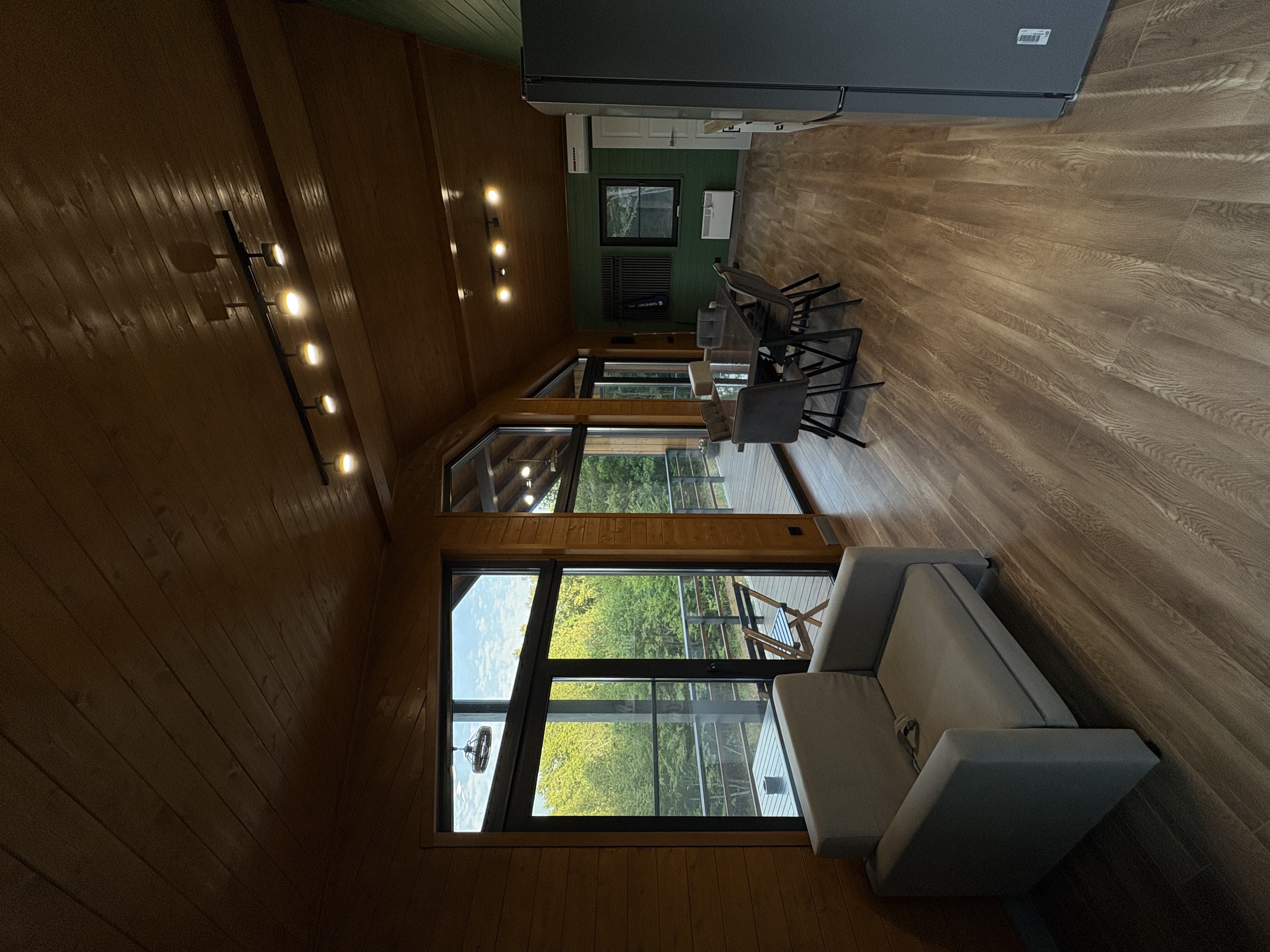 Отдых в барнхаусе с бассейном и джакузи