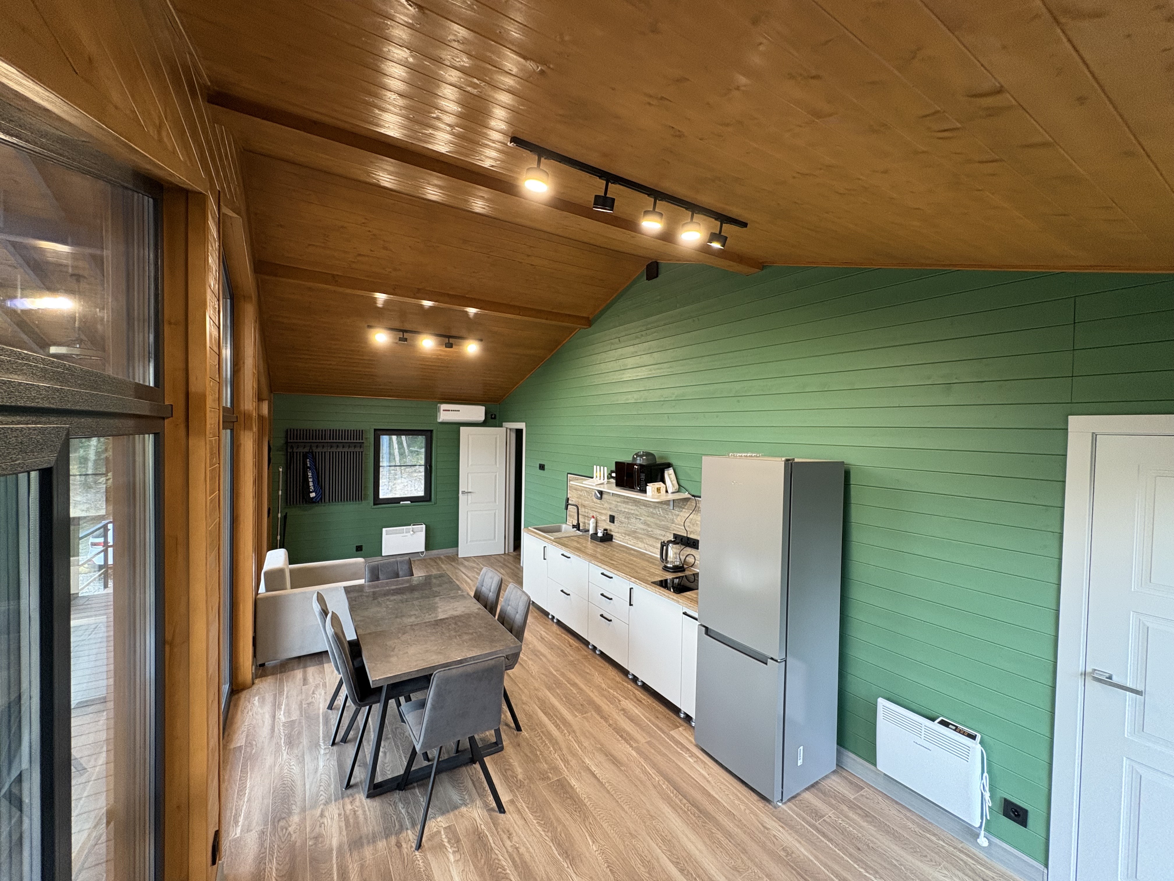 Отдых в барнхаусе с бассейном и джакузи