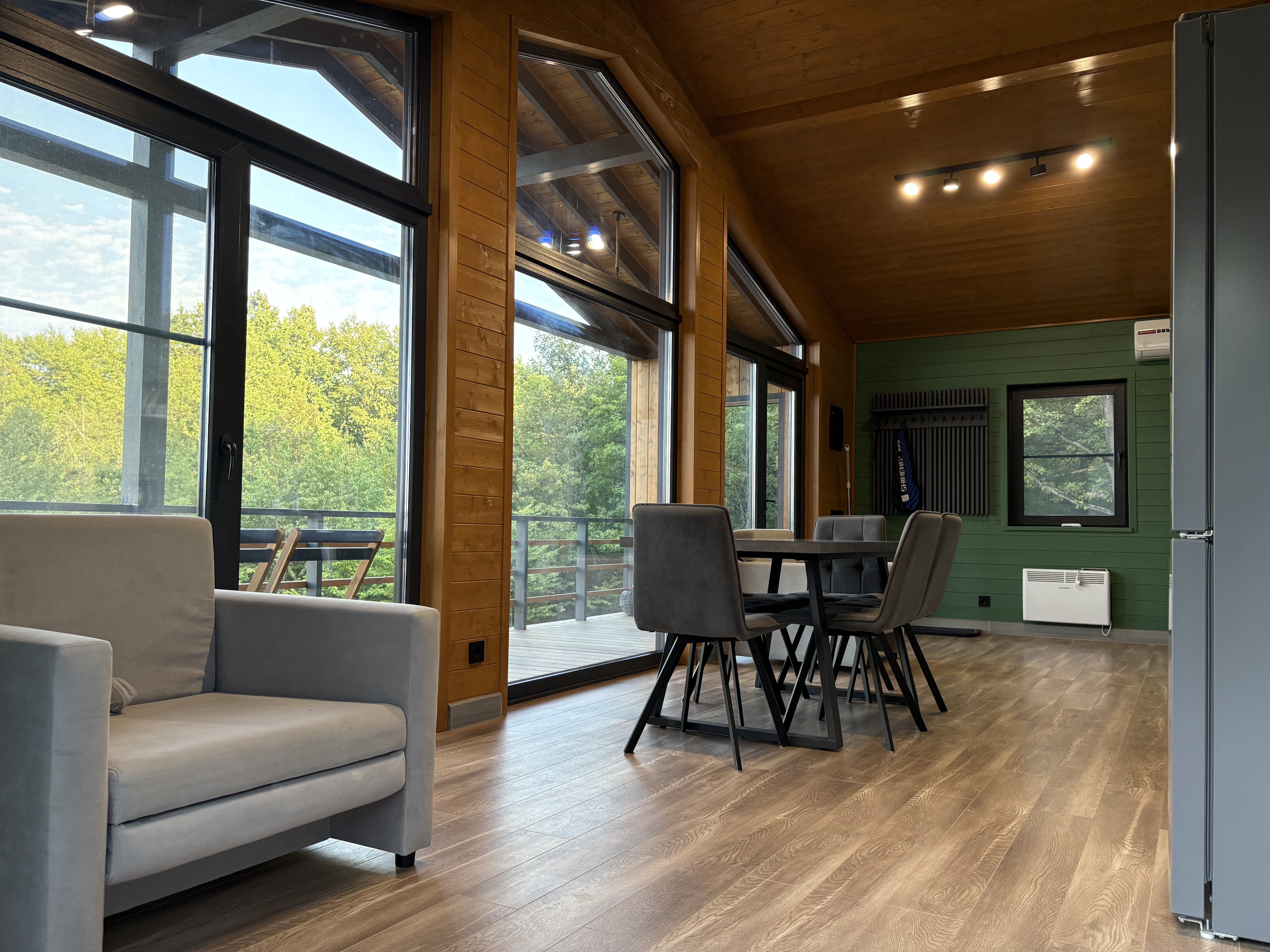 Отдых в барнхаусе с бассейном и джакузи