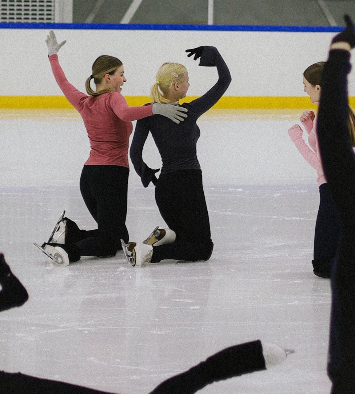 Тренировка по фигурному катанию для двоих