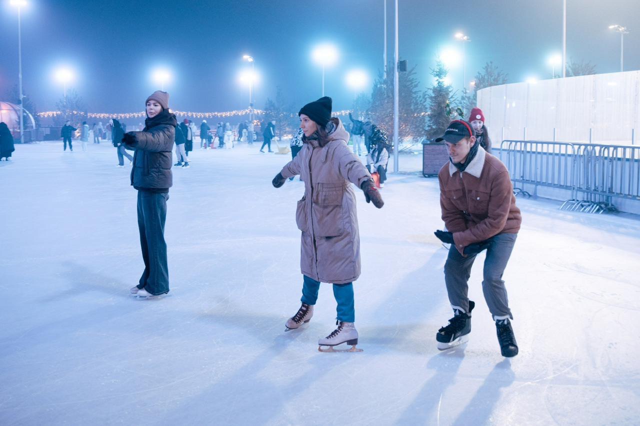 Мастер-класс по фигурному катанию для компании