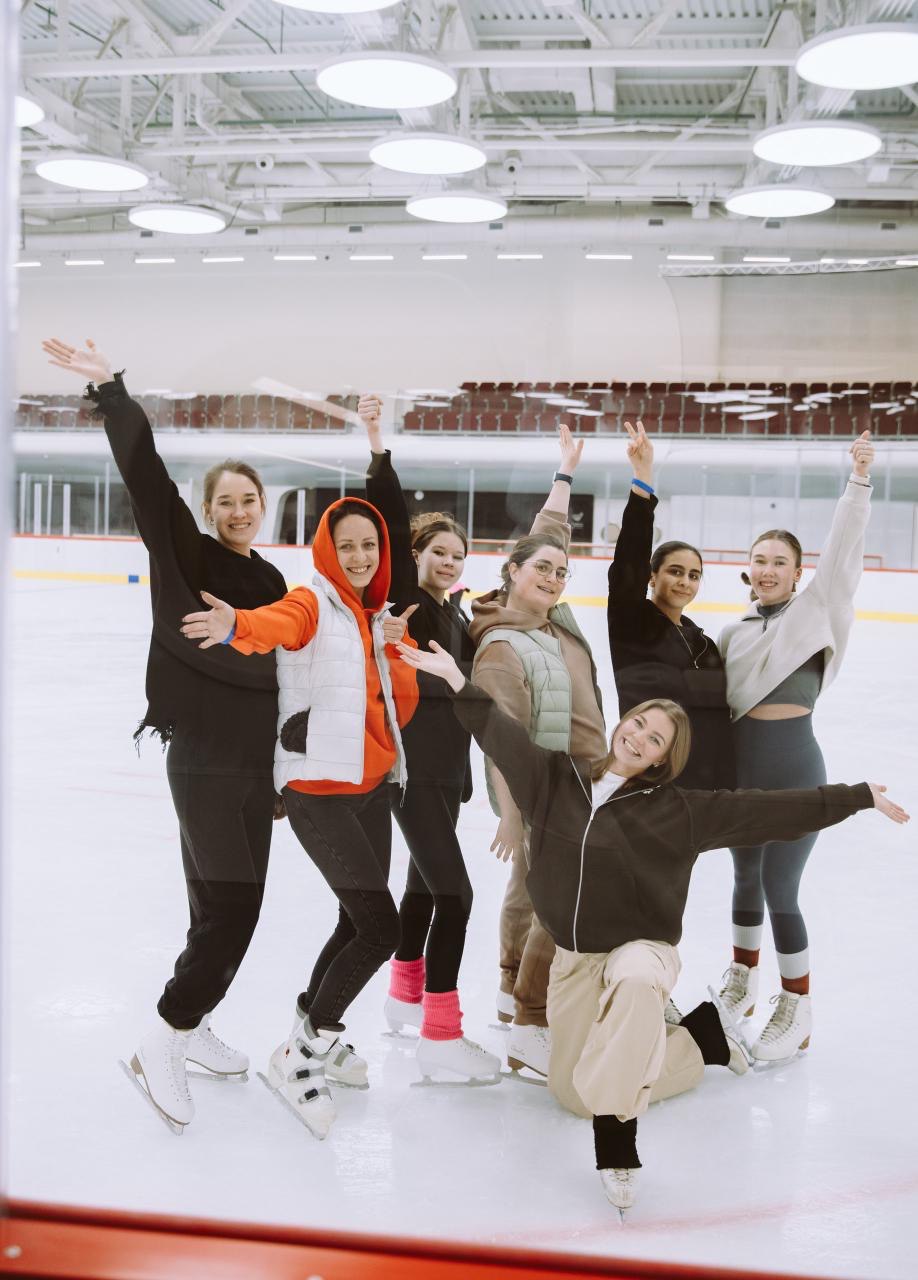 Мастер-класс по фигурному катанию для компании