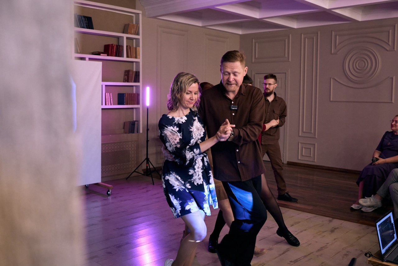 Индивидуальный урок танго для двоих