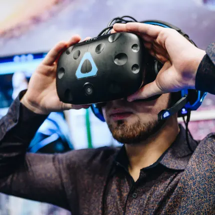 Игра в безграничном виртуальном пространстве